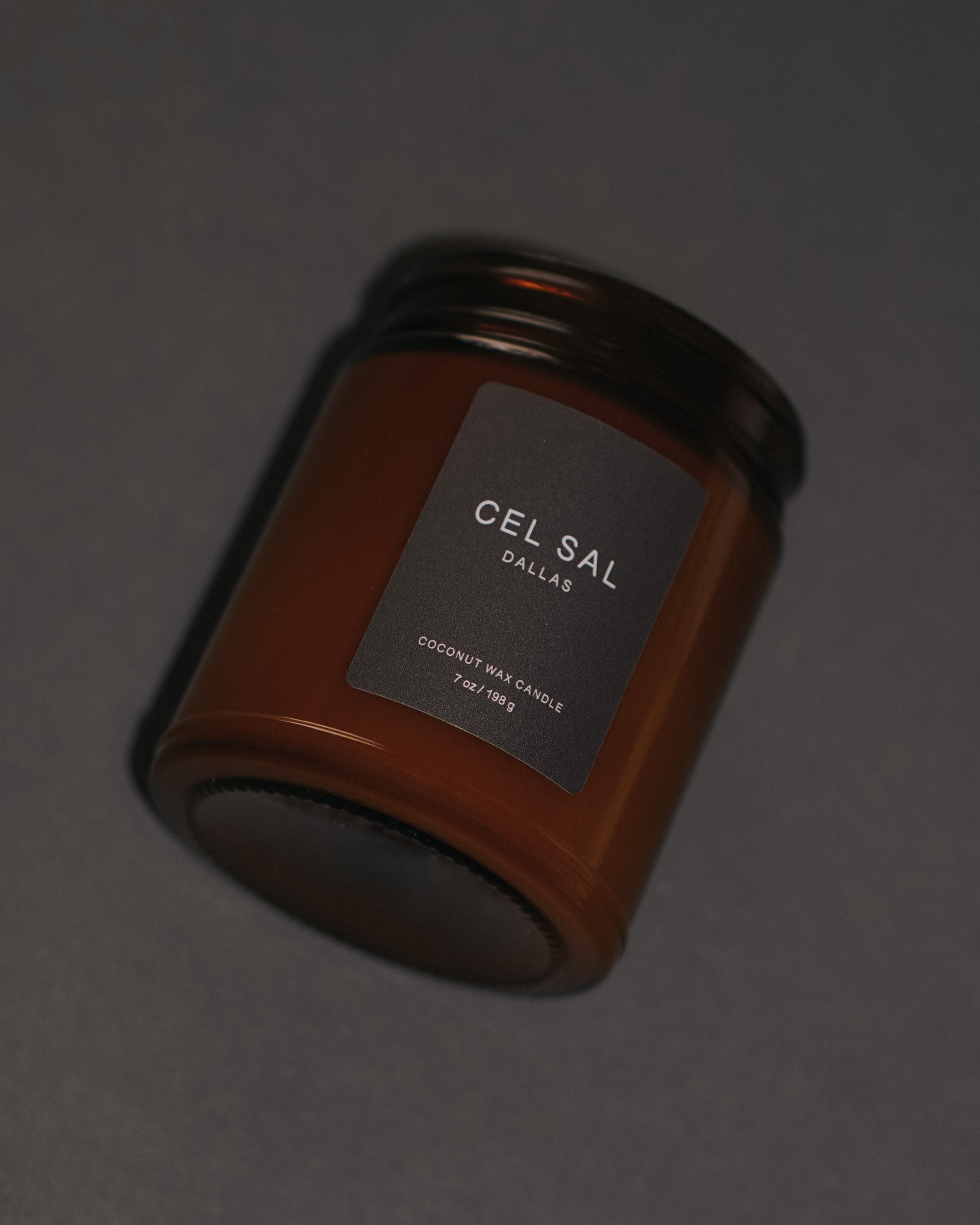 Cereria Molla Amber & Sandalwood premium wax candle (230 g) - Curiosa  Cabinet